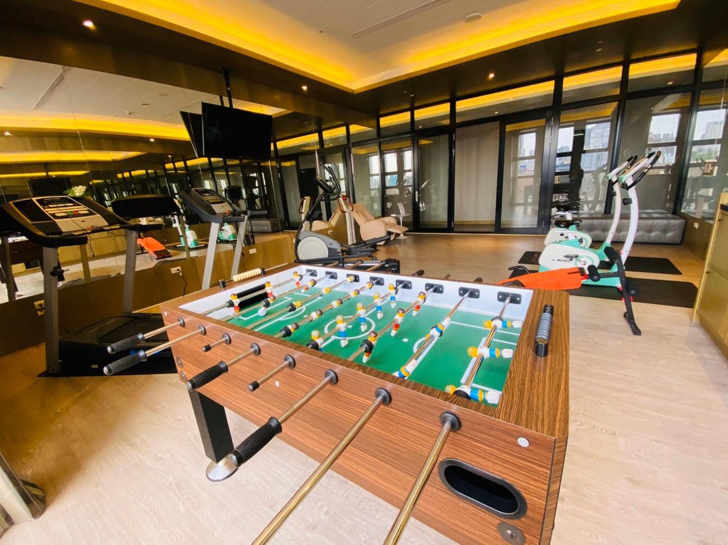 U-Her Hotel Taichung Bagian luar foto